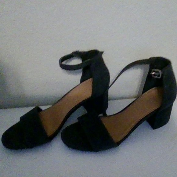 Serra Shoes - Black heels